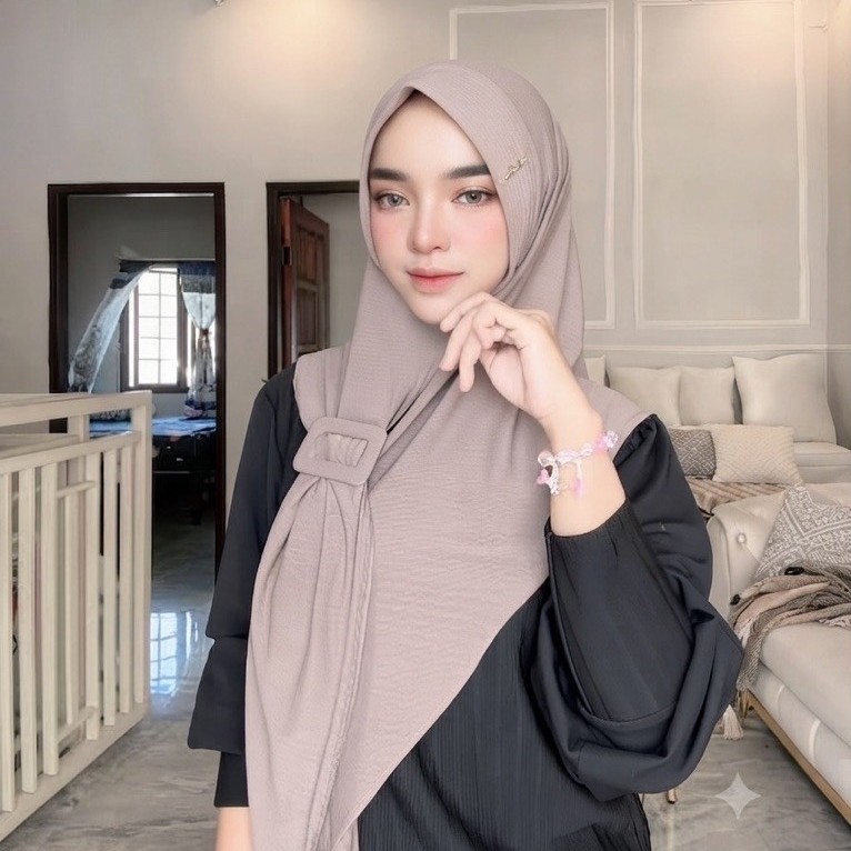HIJAB SEGITIGA INSTAN NADINE GESPER / SEGITIGA INSTAN / HIJAB STRADA
