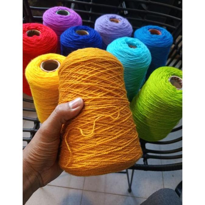 Wool.Id / Benang Tufting  100 Gr / Benang Karpet  / Benang Tufting / Tufting / 200 Gr / 100 Gr