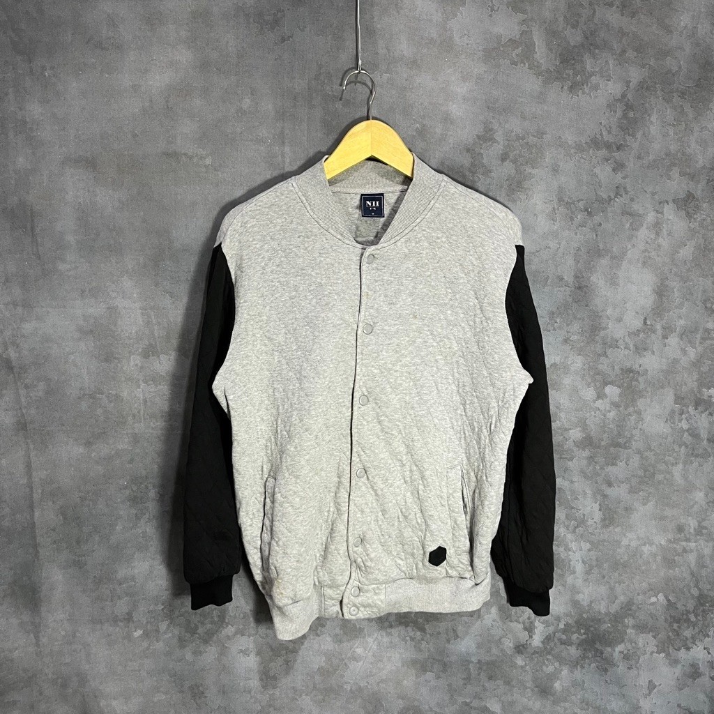 Varsity Nii original second preloved