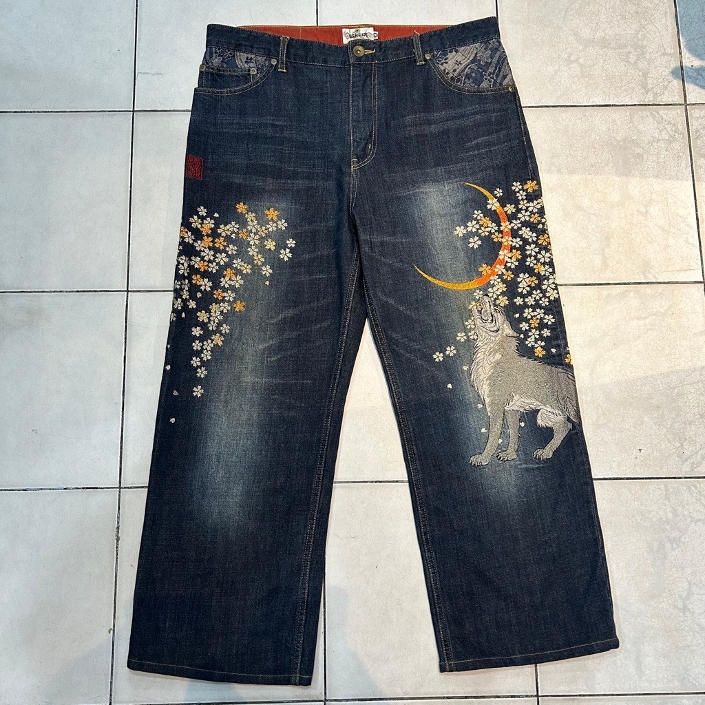 Celana Denim Karakuri Tamashii Art Serigala