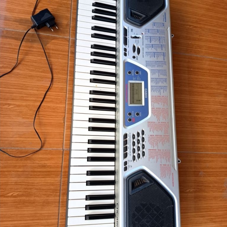 alat musik keyboard casio ctk481,bekas normal pemakaian pribadi