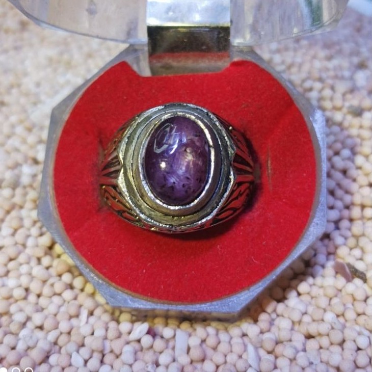 Cincin Batu Ruby Star (Afrika)