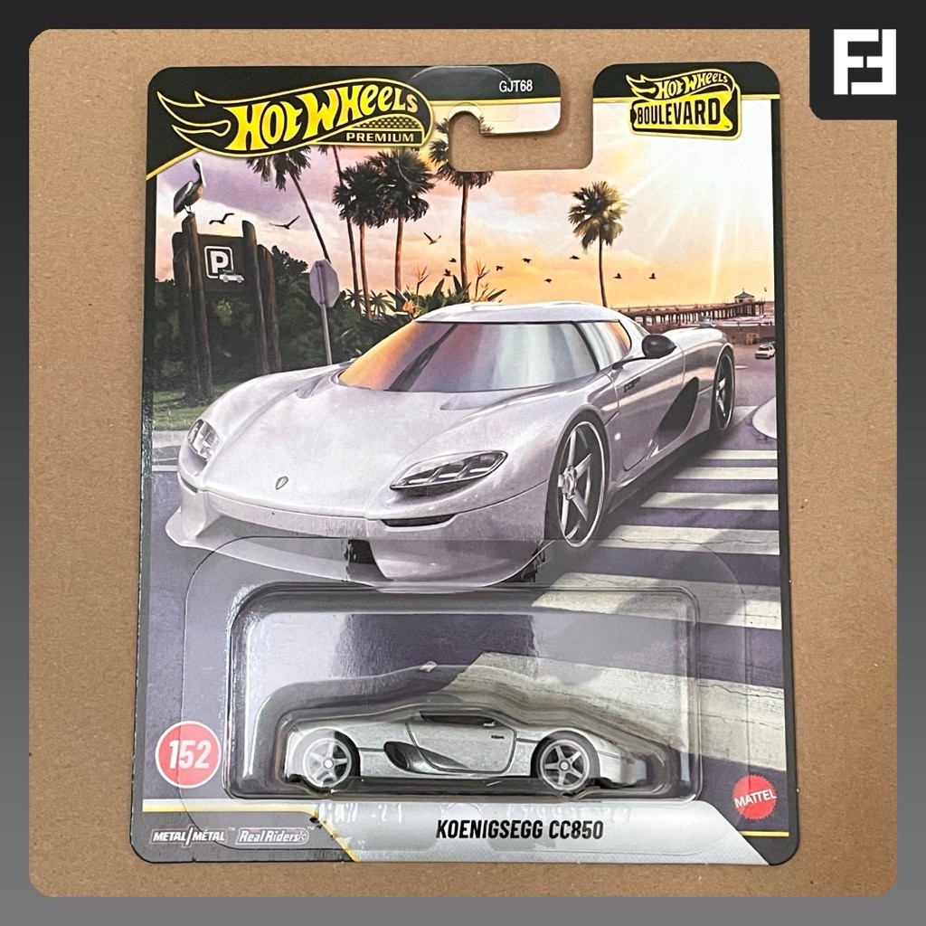 Hot Wheels Koenigsegg CC850 Premium Boulevard