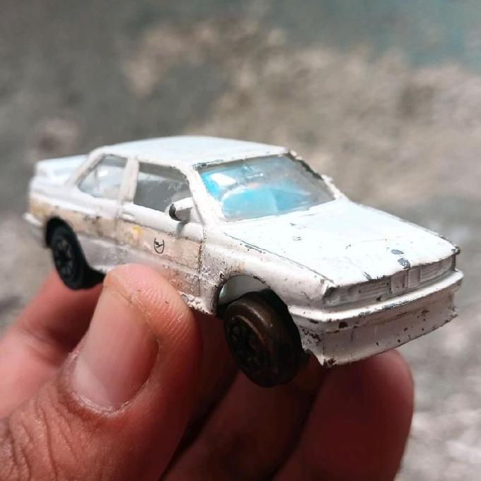 DIECAST LOOSE DIECAST JADUL DIECAST LAWAS DIECAST VINTAGE DIECAST BMW WELLY BMW VINTAGE