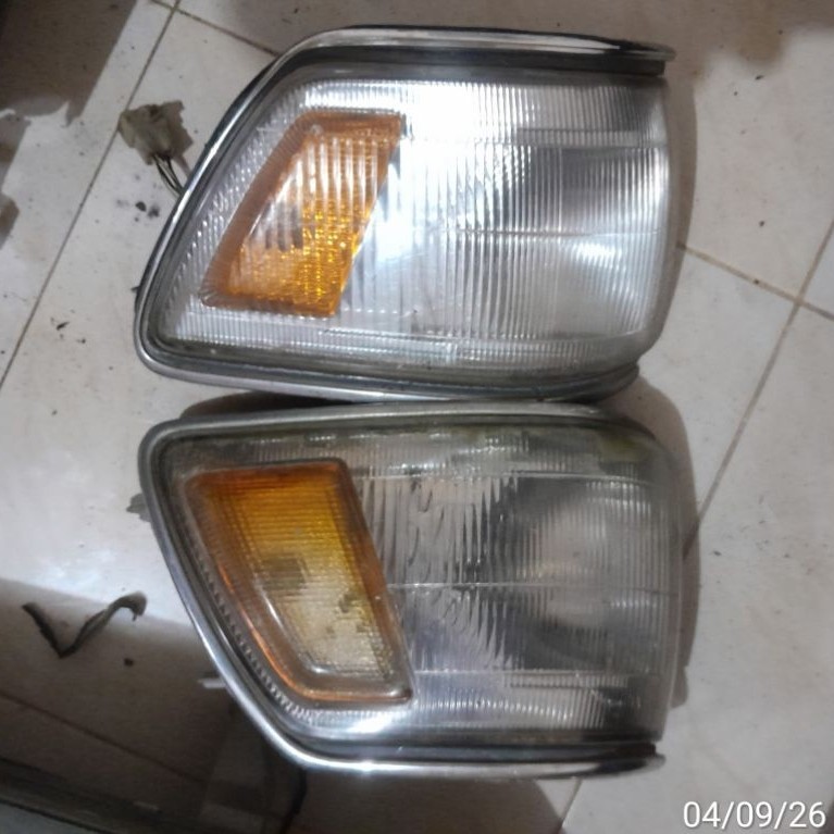 CORNER LAMP FOR TOYOTA CROWN GS131 1988 SEIN SEN DEPAN LAMPU TOYOTA CROWN GS131