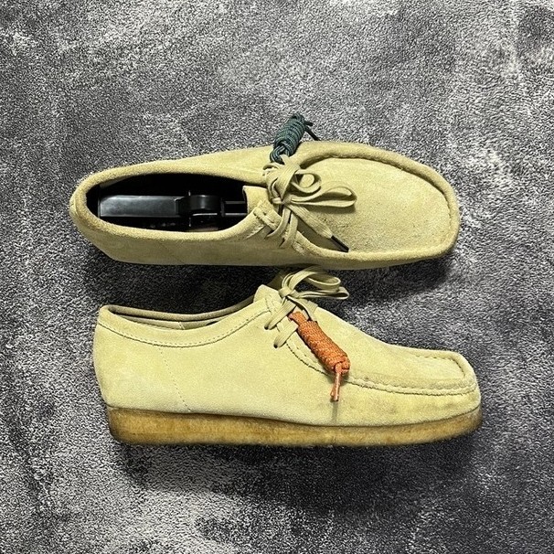 Clarks Wallabee Maple Suede