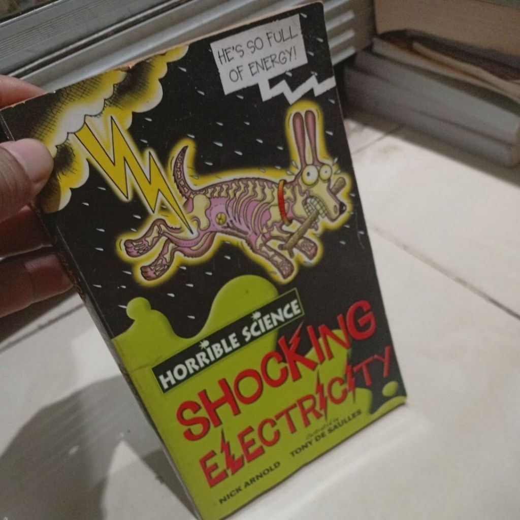 HORRIBLE SCIENCE SHOCKING ELECTICCITY NICK ARNOLD
