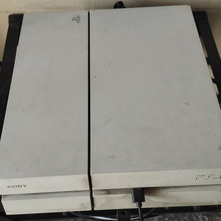 PS 4 FAT HEN SERI 12 500GB