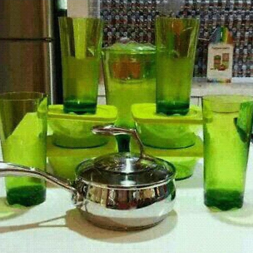 Paket TChef Sauce Pan 1L dan Shery Set Hijau Tupperware