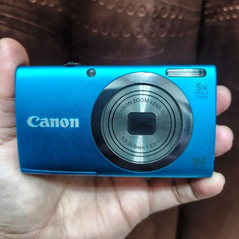 Canon a2300 biru