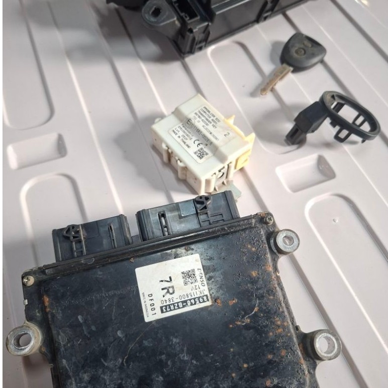 ecu sigra 1.2 (1.200) kode 89560 - bzr73