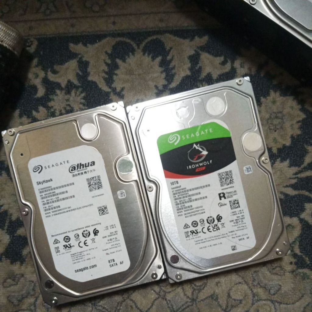 harddisk rusak hanya untuk kanibalan
