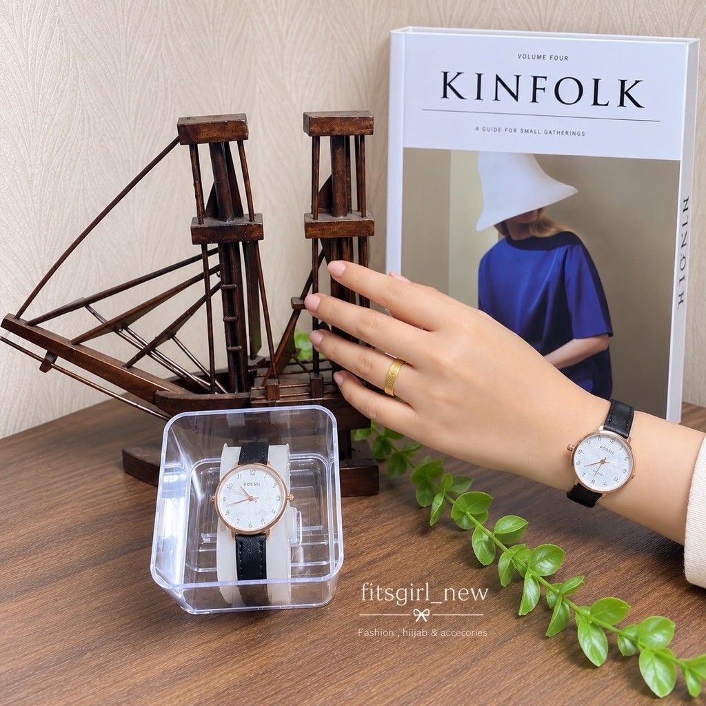 jam tangan wanita fosil simple elegant