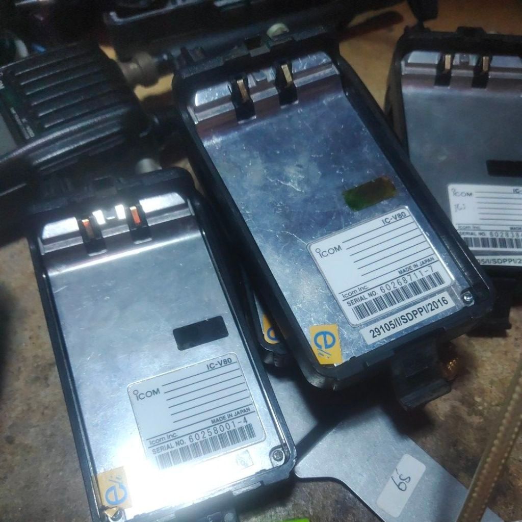 ICOM IC V80 HT ORIGINAL JAPAN BAHAN SERVISAN MASIH SEGEL ELIE ICOM IC V80