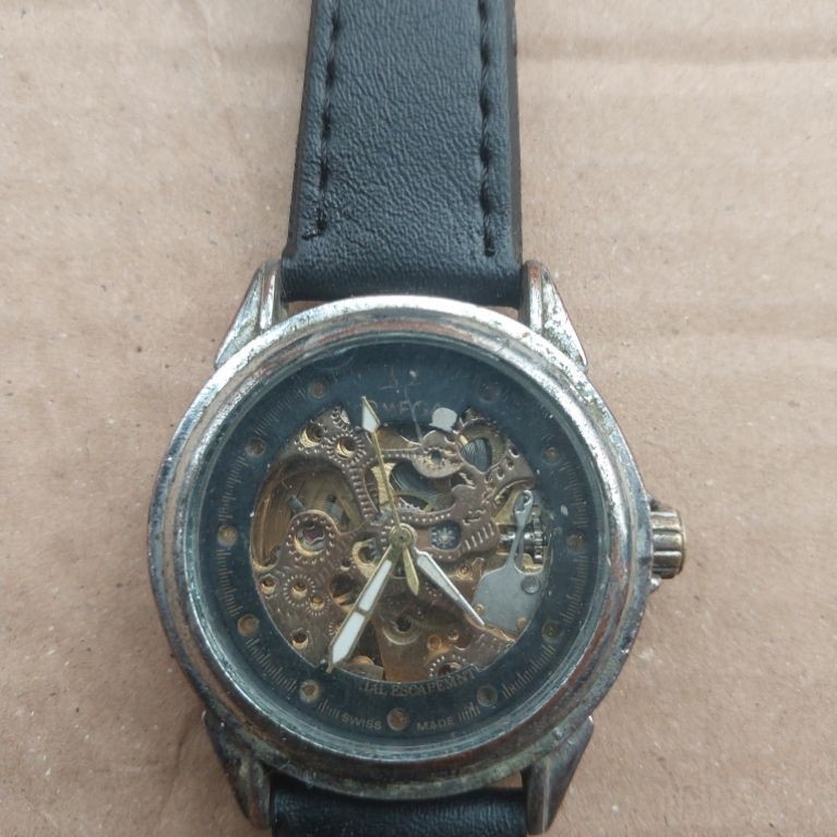 bahan jam tangan omega automatic+putar hidup sesuai gambar