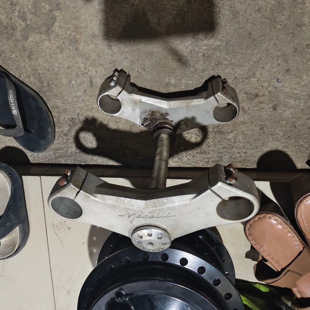 segitiga atas bawah minerva megelli migeli 250 T shockbreaker Raiser