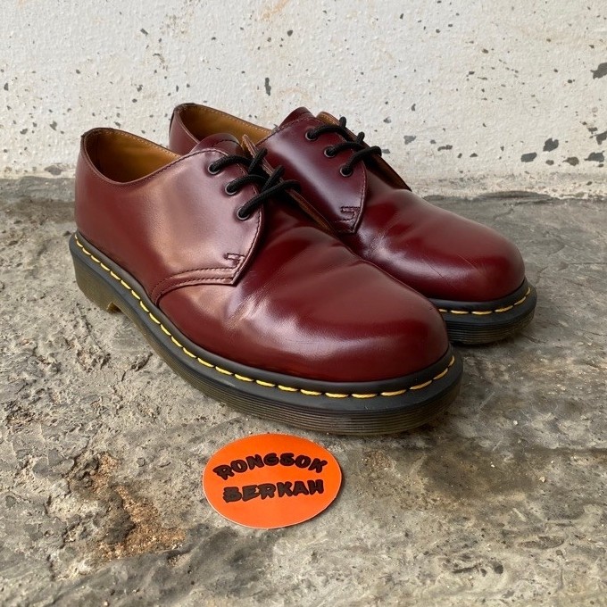 dr martens 1461 red cherry