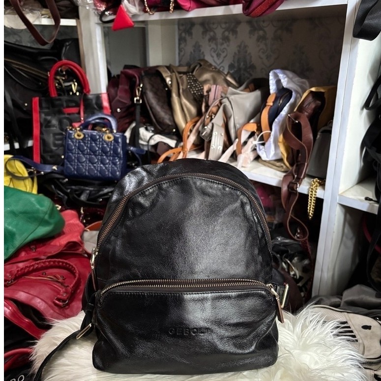 Dijual Preloved Tas Ransel Wanita Kulit Hitam