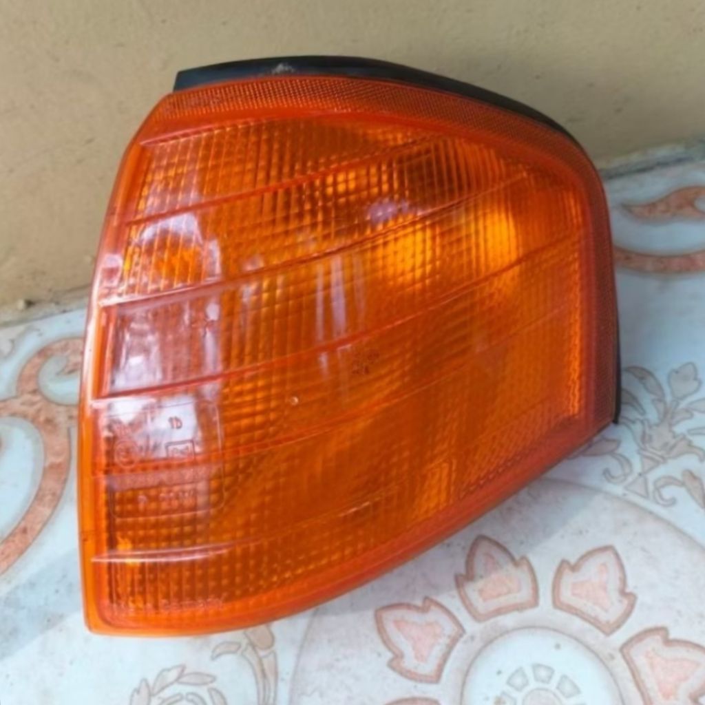 Mercedes Benz W202 Yellow Corner Lamp 1pc