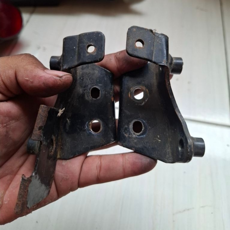 Braket body belakang rxz milenium copotan