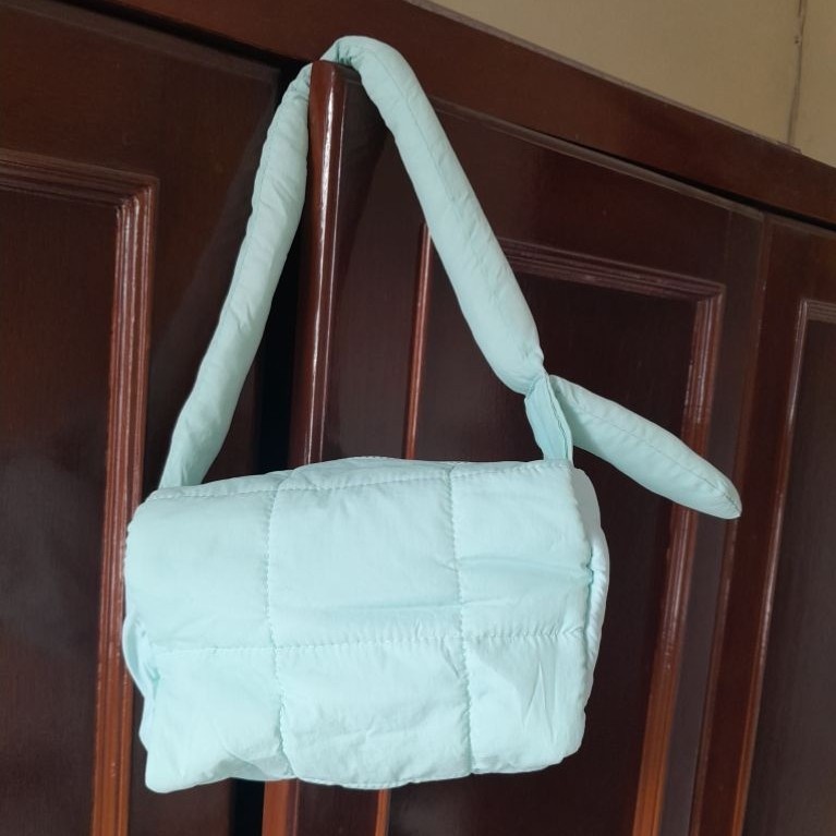 Eucerin Puffy Bag. Jual cepat 
