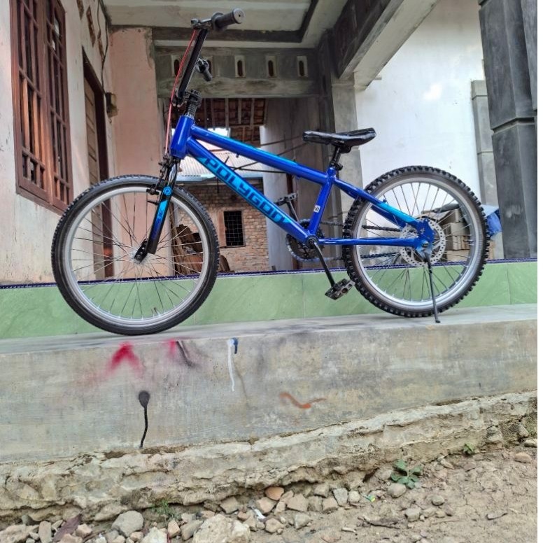 Sepeda BMX 20 Bekas Warna Biru Siap Pakai Kondisi Sesuai Foto