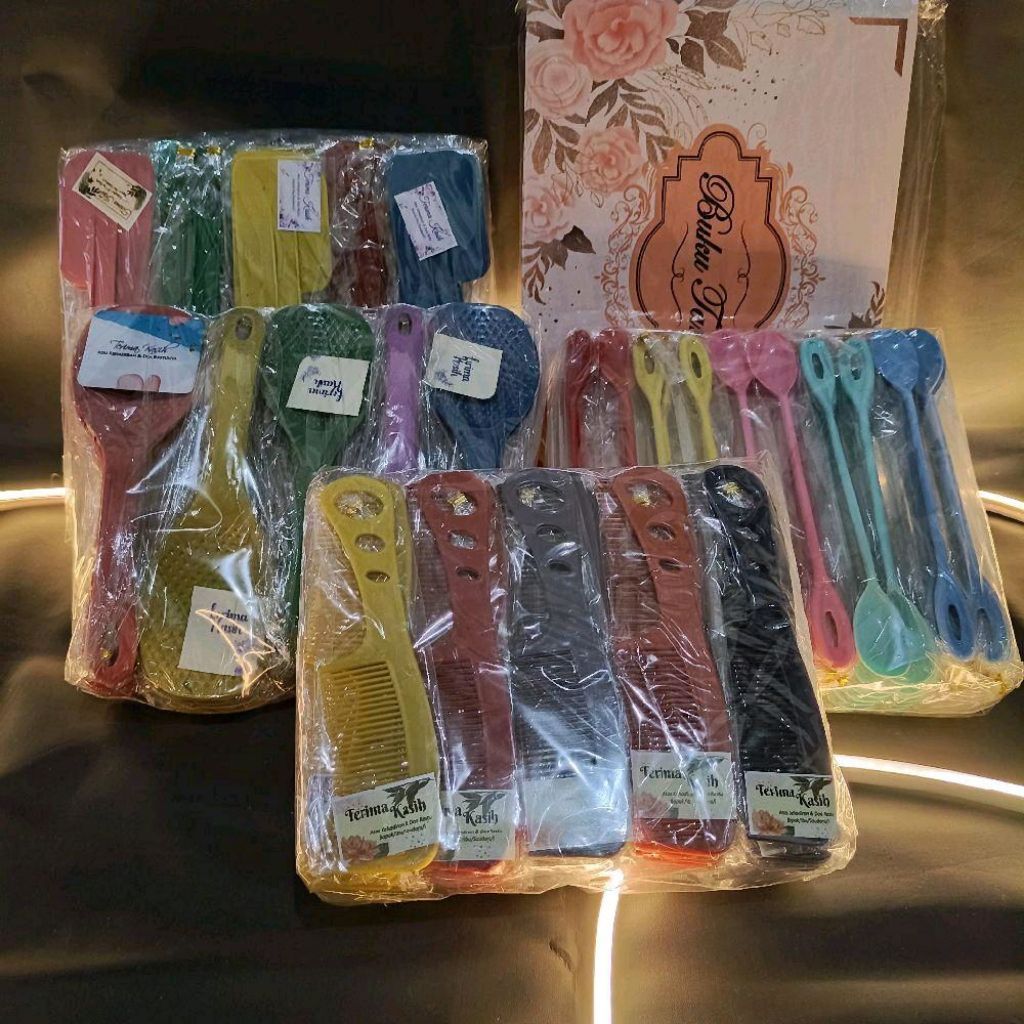 souvenir paket hemat (350pcs) free sepasang buku  tamu undangan (polesan-sisir mini-sodet-centong me