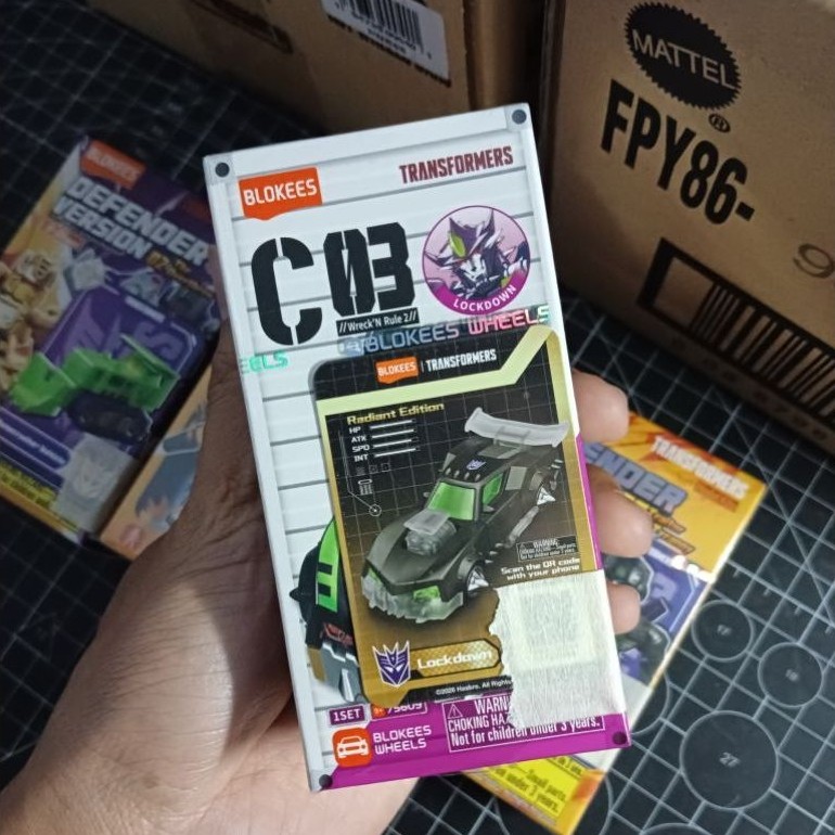LOCKDOWN - RADIANT EDITION Blok Iss Wheels Transformers C03 (Secret)