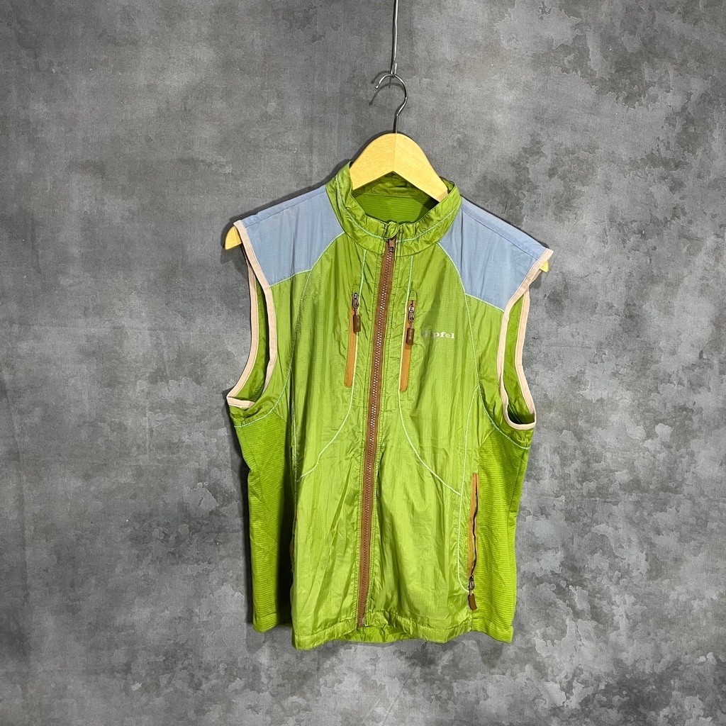 Vest Gipfel green original second preloved 257