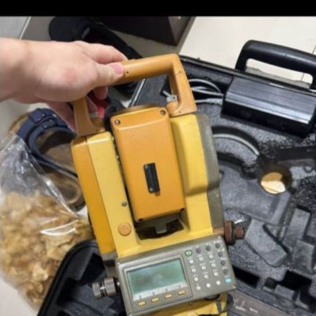 Topcon GTS-102N Total Station