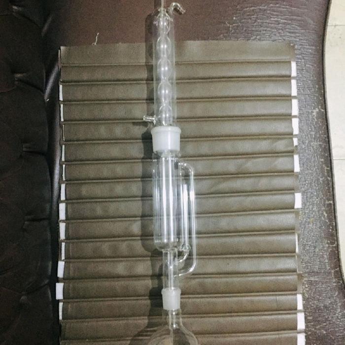 Botol Destilasi Laboratorium Kaca Transparan untuk Penggunaan Kimia dan Laboratorium