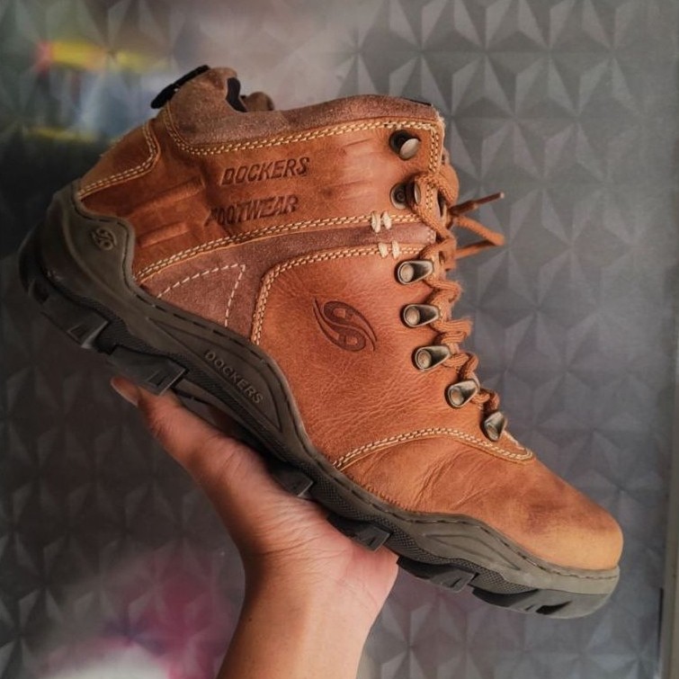 sepatu boots dockers SZ 44 second bekas preloved