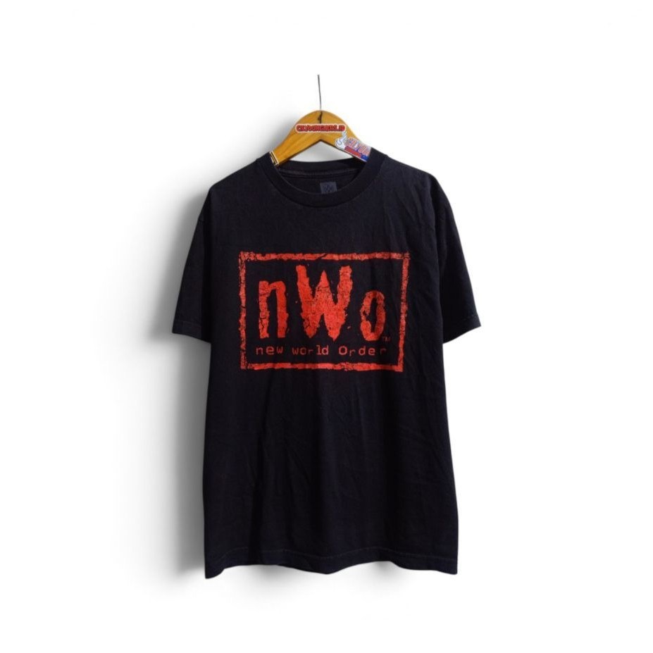 WWE AUTHENTIC - NWO" NEW WORLD ORDER " . raw smackdown art vintage tee
