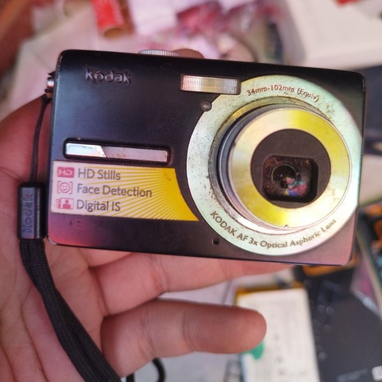 Kamera Pocket Digital Kodak M863 Kondisi Mati Total