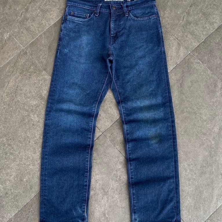 Slim Straight Jeans Amazon Essentials (Second)