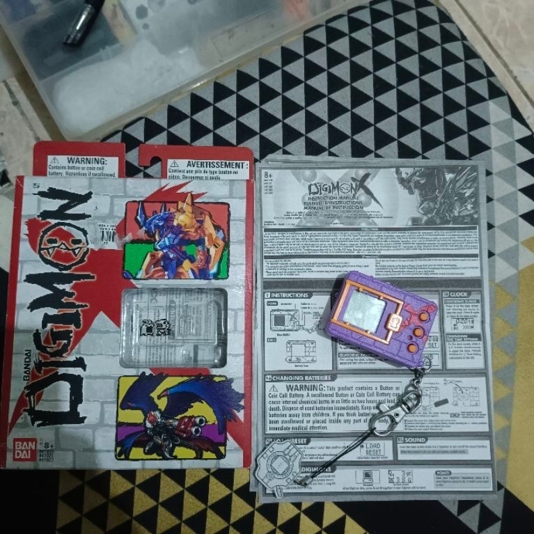 Digivice V-pet X Red digimon