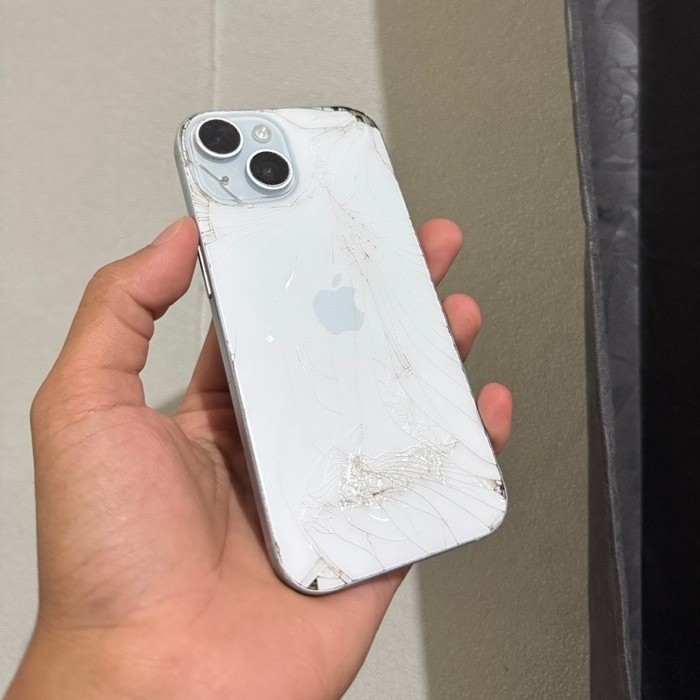Iphone 15 Lock 128gb - Ios 18.6.2 - Passcode