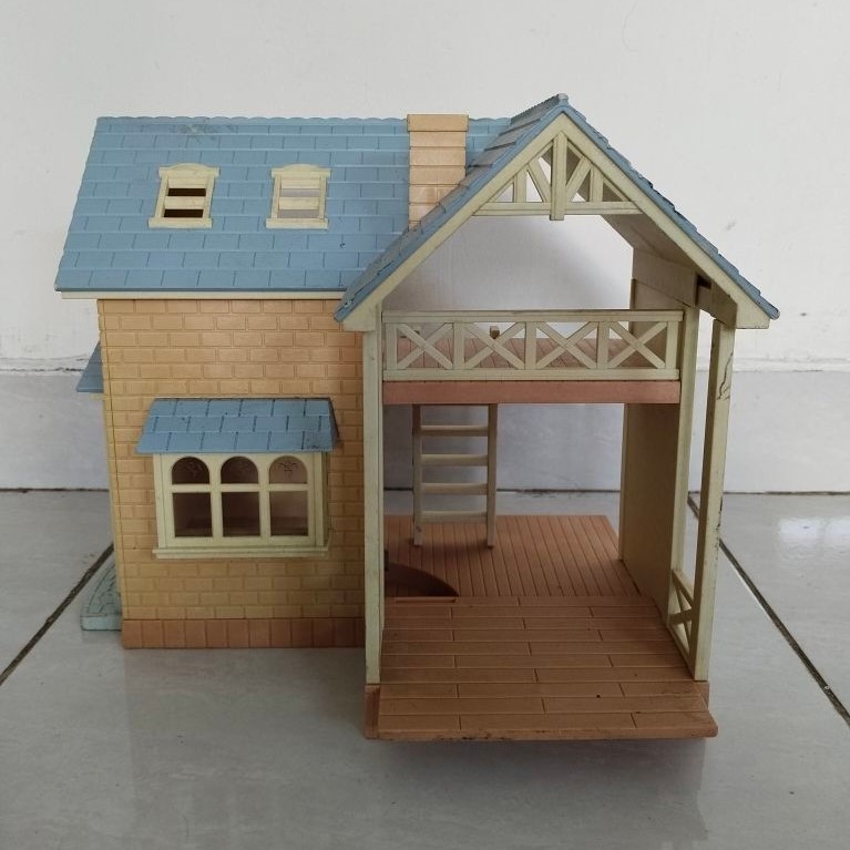 sylvanian families bluebell cottage Preloved