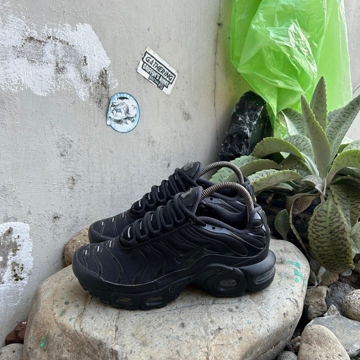 Nike AirMax Tn Black