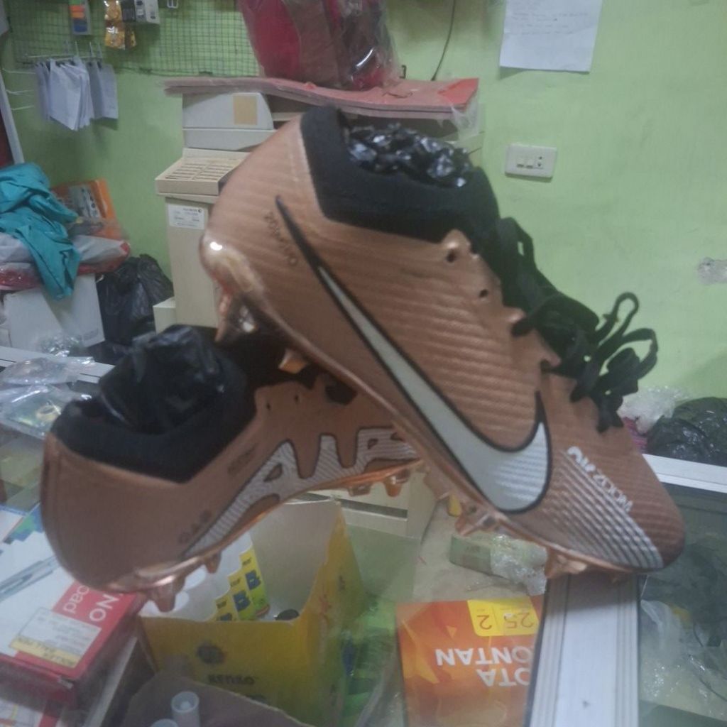 Sepatu Bola Nike Mercuri Zoom