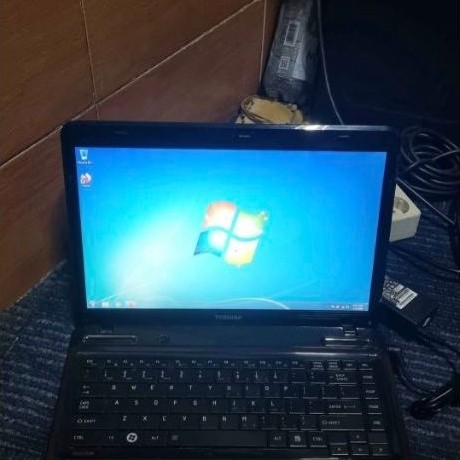 Laptop Toshiba i5 Ram 4GB Internal 300GB, Satellite L645 Windows 7