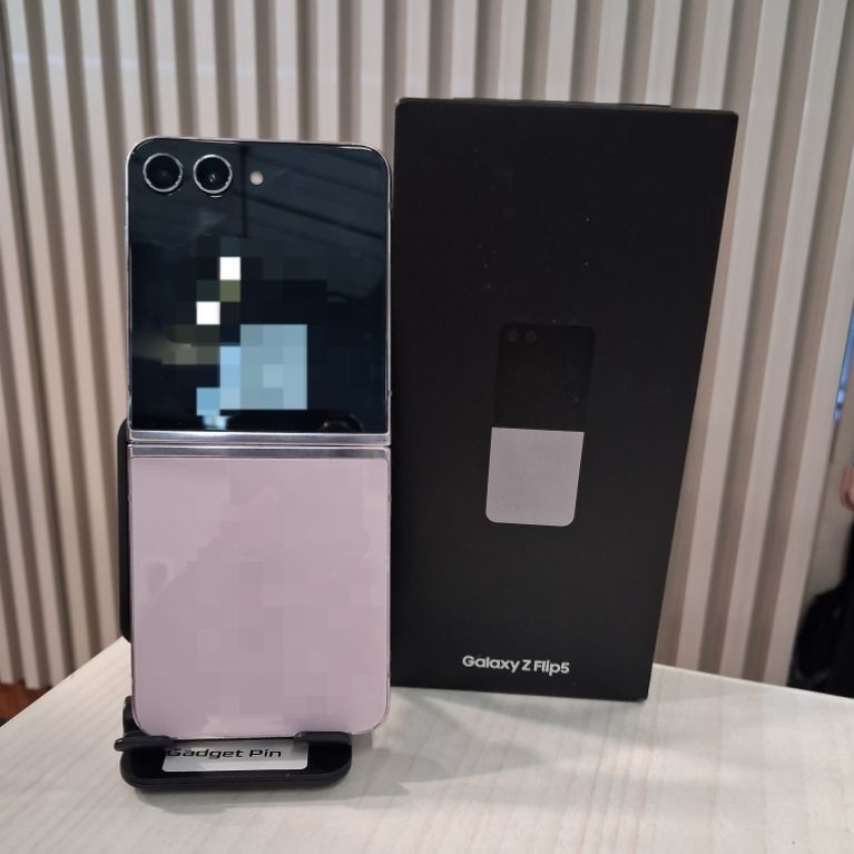 Samsung Galaxy Z flip 5 8/512GB Second Resmi