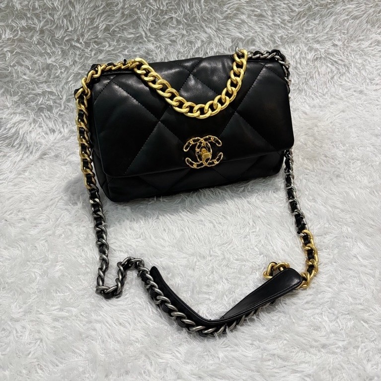 chanel c19