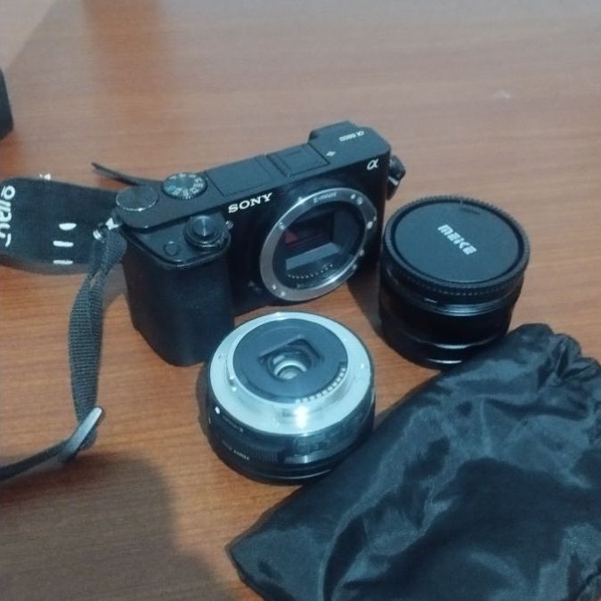 Sony A6000 second