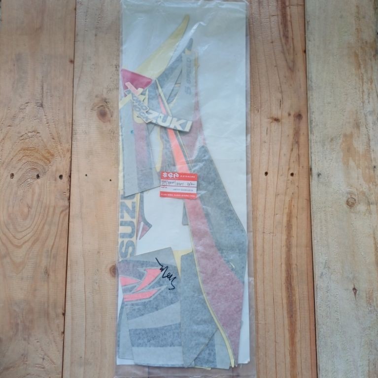Striping Lis Body Suzuki Satria R Lumba 2T Tahun 2001 2002 Merah Silver Original