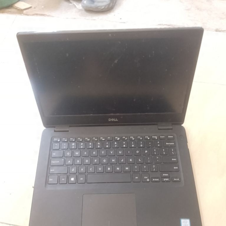 Laptop dell latitude 3400 core i3 gen8