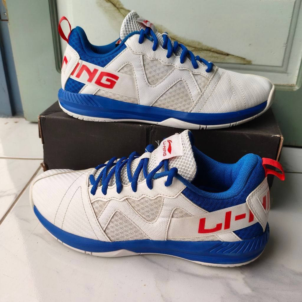 Sepatu Badminton Lining AYTQ023 sz 42(Second)