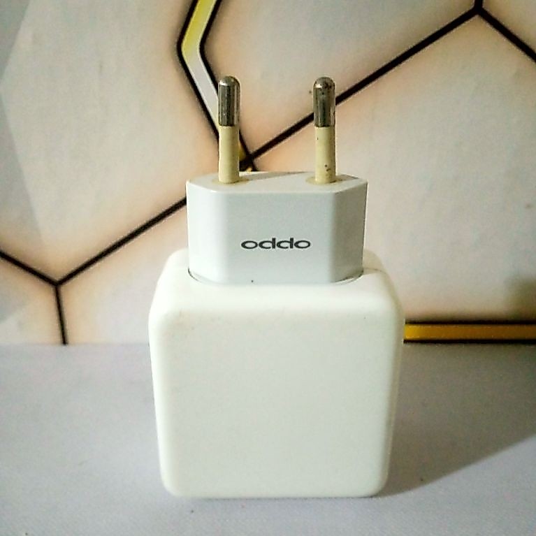 Adaptor charger Oppo VOOC 20W 5V=4A original bawaan Hp