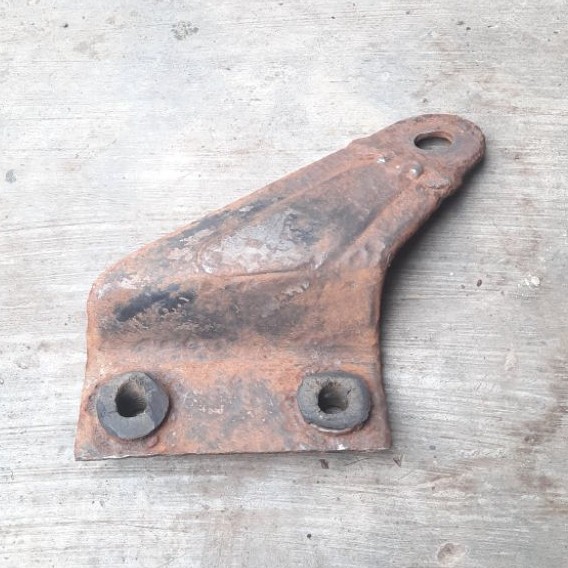 dudukan bracket knalpot suzuki trs