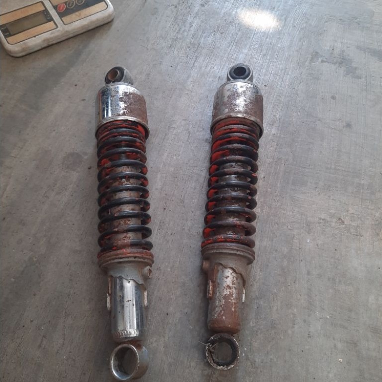 shockbreaker shock belakang suzuki trs #bahan